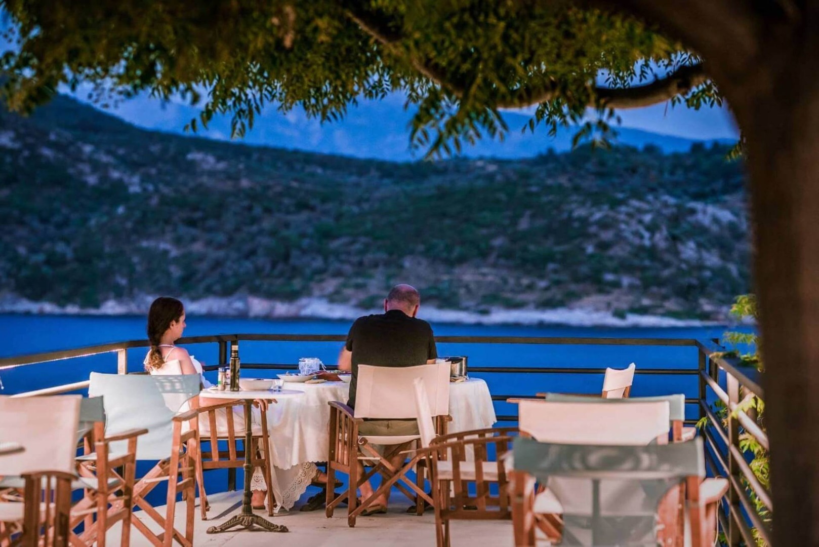 ΤΑ ΔΙΑΜΕΡΙΣΜΑΤΑ