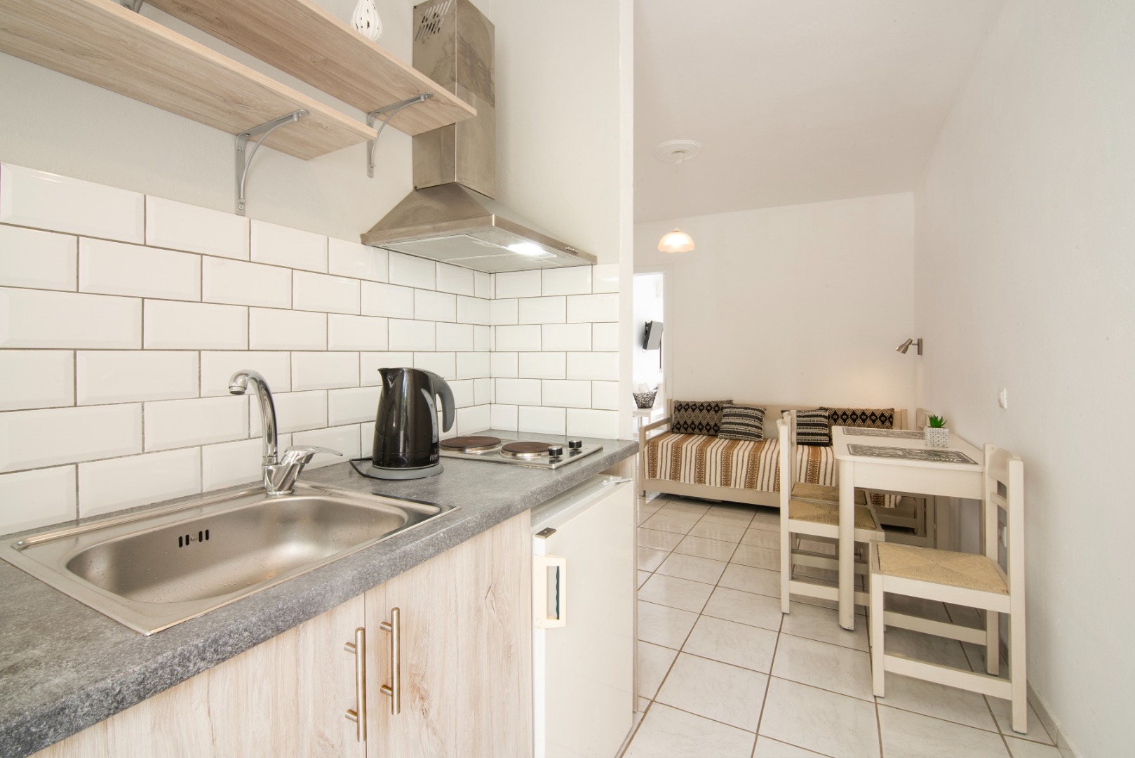 Superior One Bedroom Apartment