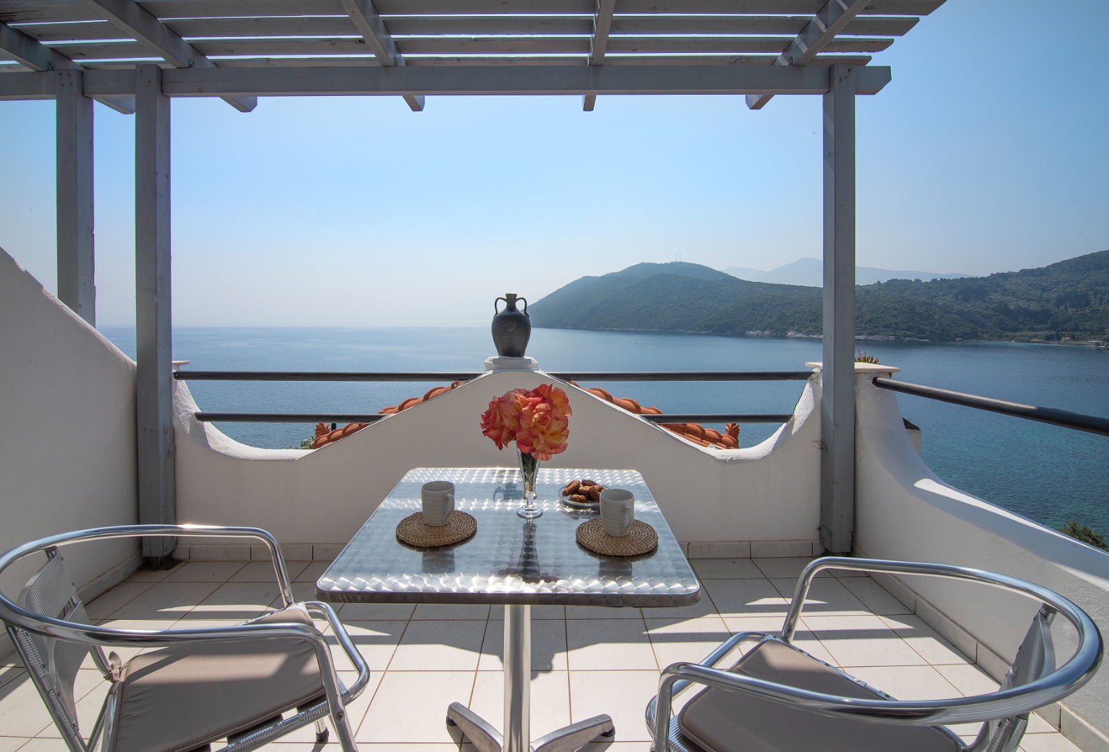 Superior One Bedroom Apartment